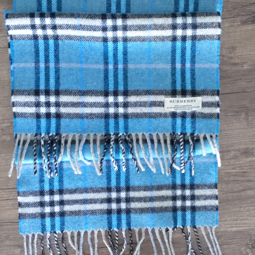 Burberry scarf